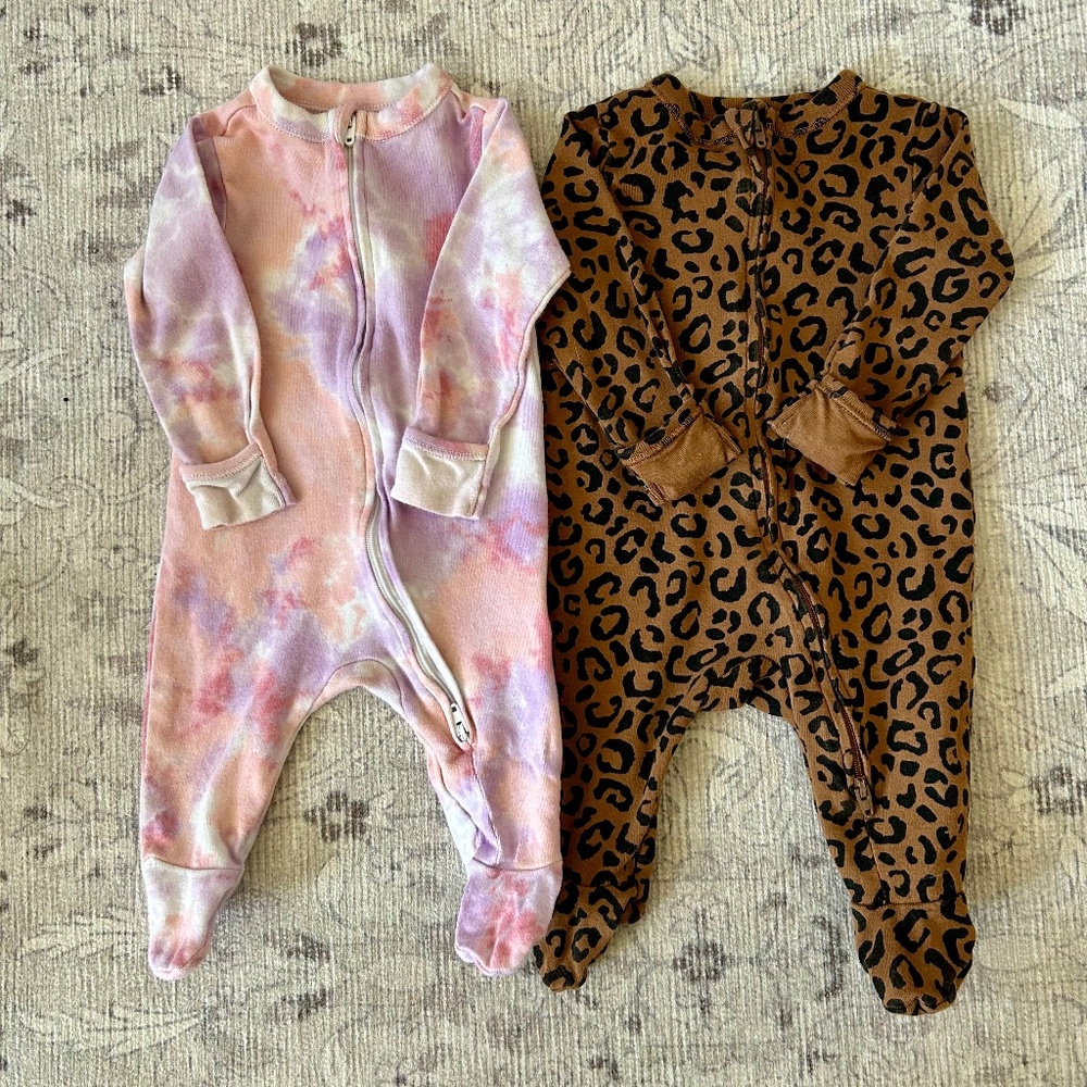 Old Navy Girl 0-3 Month Sleep and Play